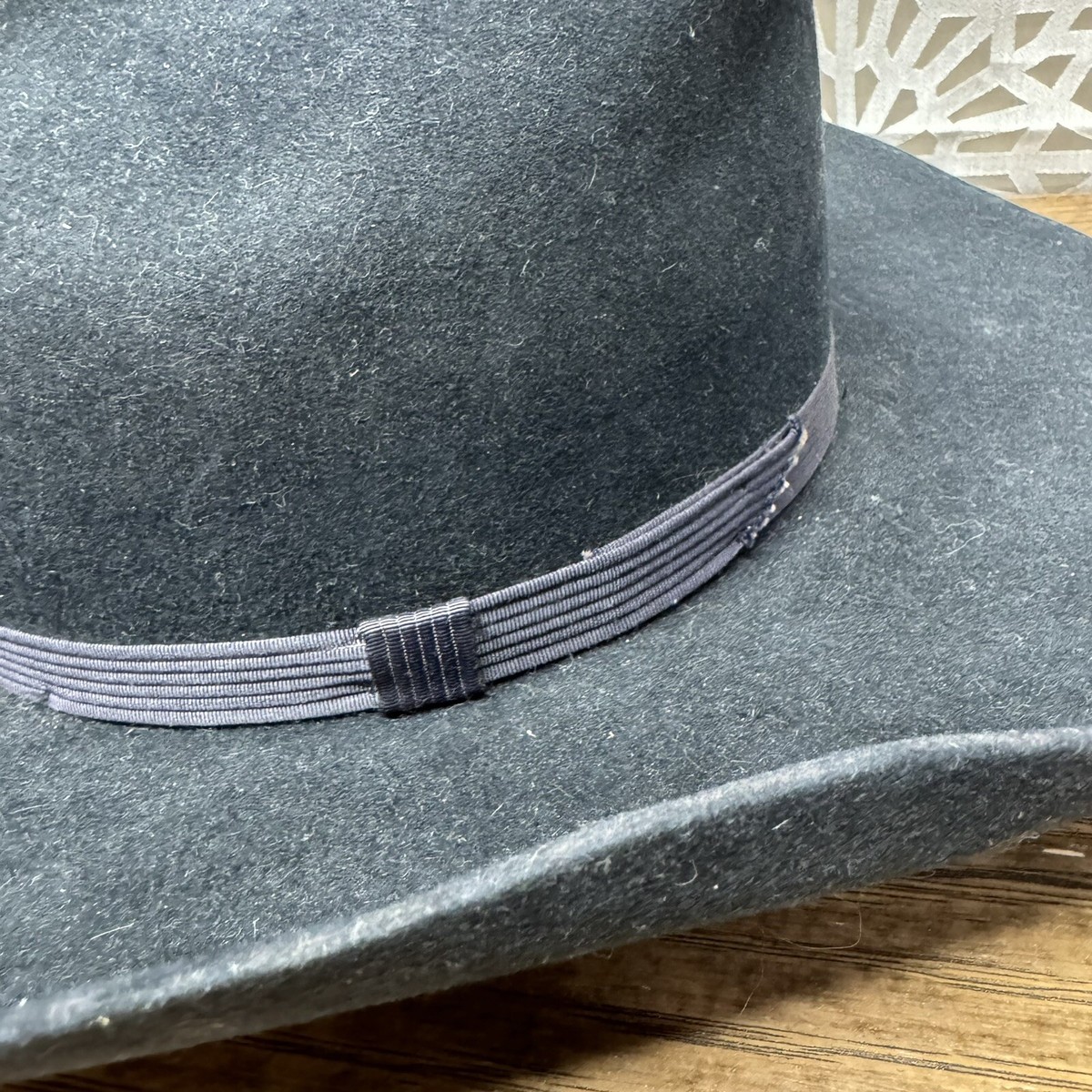 ヴィンテージmiller bros western hat since1902 Vintage Miller Brothers Hats Black 15X Beaver Long Oval 56/7
