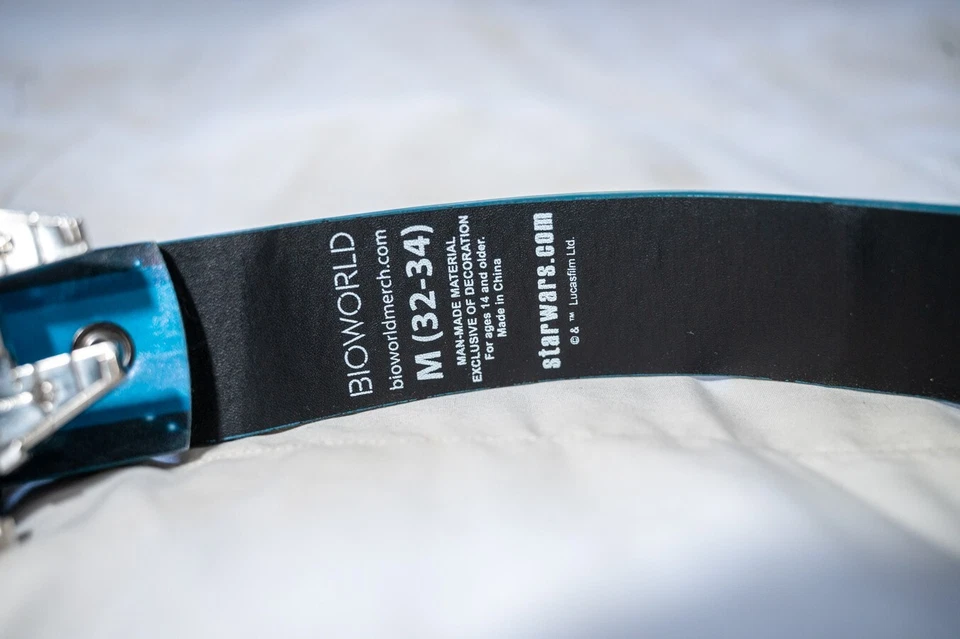 Disney Star Wars Halcón Milenario Galaxia Hebilla de Cinturón + Cinturón - Talla 32-34 Foto 4 de 4