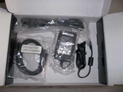 Maxtor One Touch III 300gb hard drive w/all accessories - Picture 3 of 7