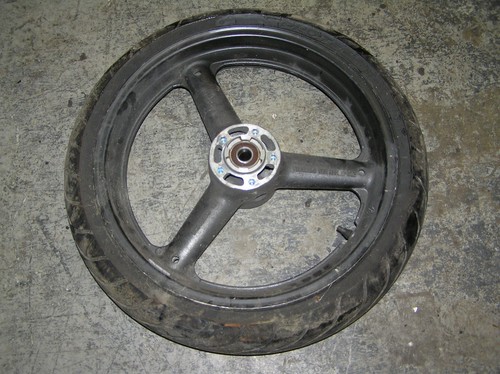 SUZUKI GSF 1200 Bandit Bj. 2000 Vorderrad front wheel  - Bild 1 von 2