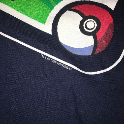 Camiseta vintage 1999 Nintendo Pokémon anime promoción súper rara para adultos talla grande - Imagen 2 de 5