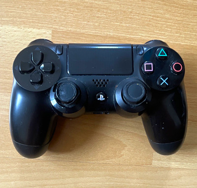 Sony DualShock 4 Wireless Controller für PlayStation 4, Schwarz, Trackpad