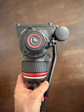 Manfrotto 504HD Fluid Video Head includes the integrated 75mm half-ball base an