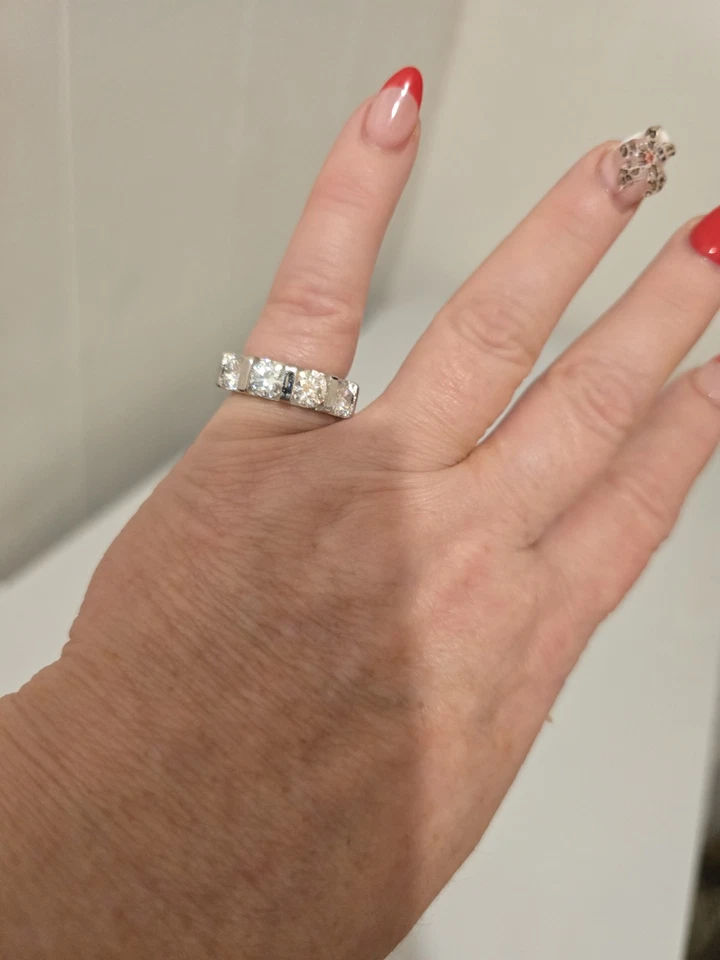 4 Stone 3.02ct VVS1 white Round Cut Moissanite Solid Silver band Ring Size 7 - Image 4 of 4