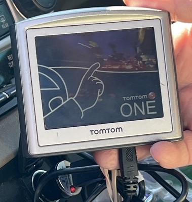TOM TOM ONE 3rd EDITION 1 GB GPS Unit W USB & Car Charger Tested Working Bundle