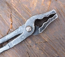 VINTAGE 1/4" - 1/2" WOLF JAW "PEDDINGHAUS" BLACKSMITH KNIFE BLADE ANVIL TONGS