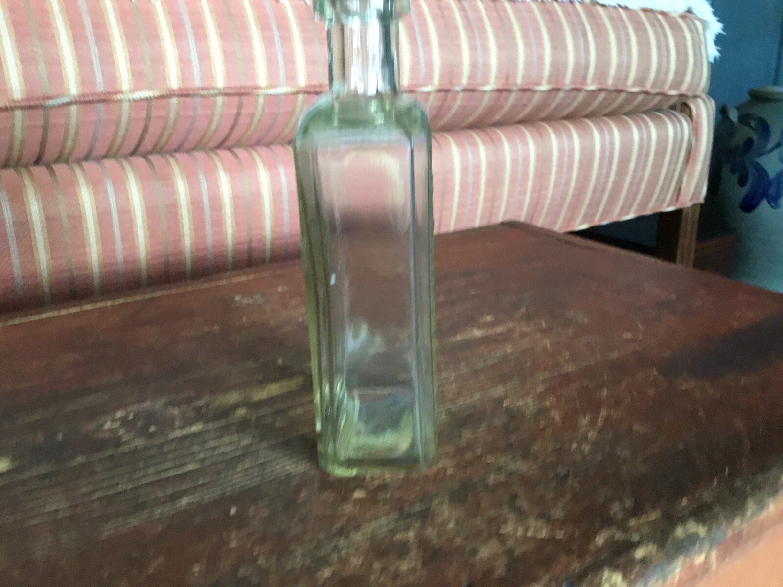 ANTIQUE RICHMOND VA. GLASS BOTTLE STRAUS GUNST & CO. SOLE PROPRIETORS