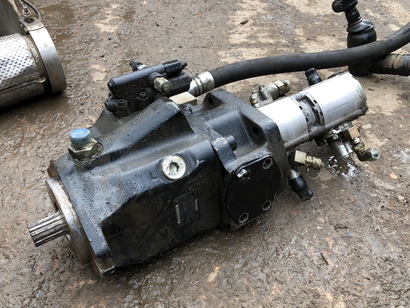 JCB FASTRAC VARIABLE FLOW MAIN PUMP P/N 20/925556 eBay
