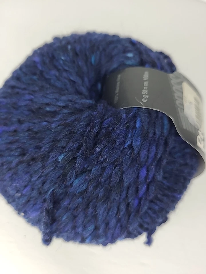 Lana Grossa Royal Tweed 100% Merino Yarn Navy 11 Mottled Dye Lot 9031 - Image 3 of 3