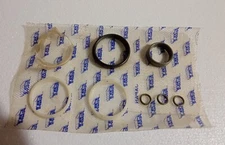 CAT PUMPS 31040 SEAL KIT-NBR FOR 3531,3535,3537 *INCOMPLETE KIT* NEW