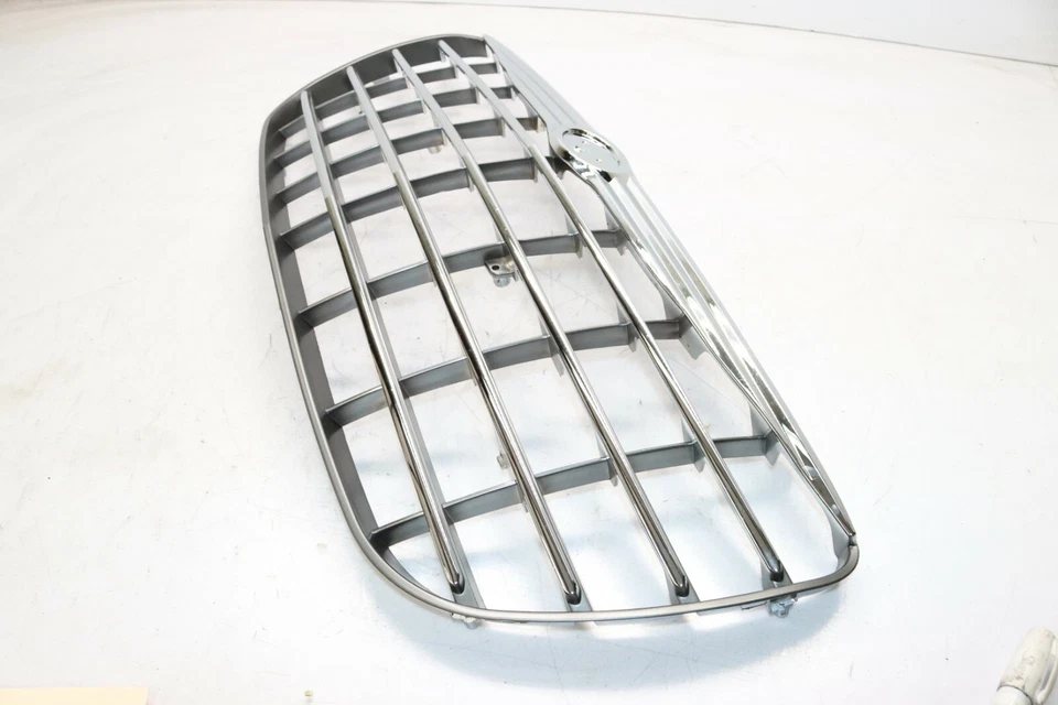 04-06 CHRYSLER SEBRING PARACHOQUES DELANTERO RADIADOR PARRILLA CROMADA TAIWÁN Y5341 Foto 4 de 4