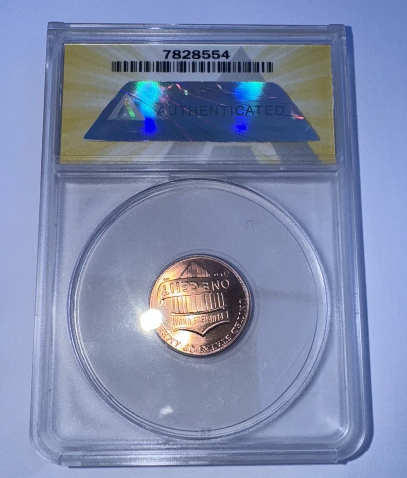 2023 Lincoln Memorial Center 'Extra V' Error Coin High Grade MS67 ANACS "VDBV" - Image 3 of 4
