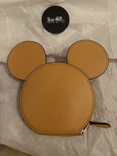FUNDA MONEDA COACH X DISNEY EN GUANTE PIEL DE BECERRO CON OREJAS DE MICKEY F59071 NUEVA CON ETIQUETAS
