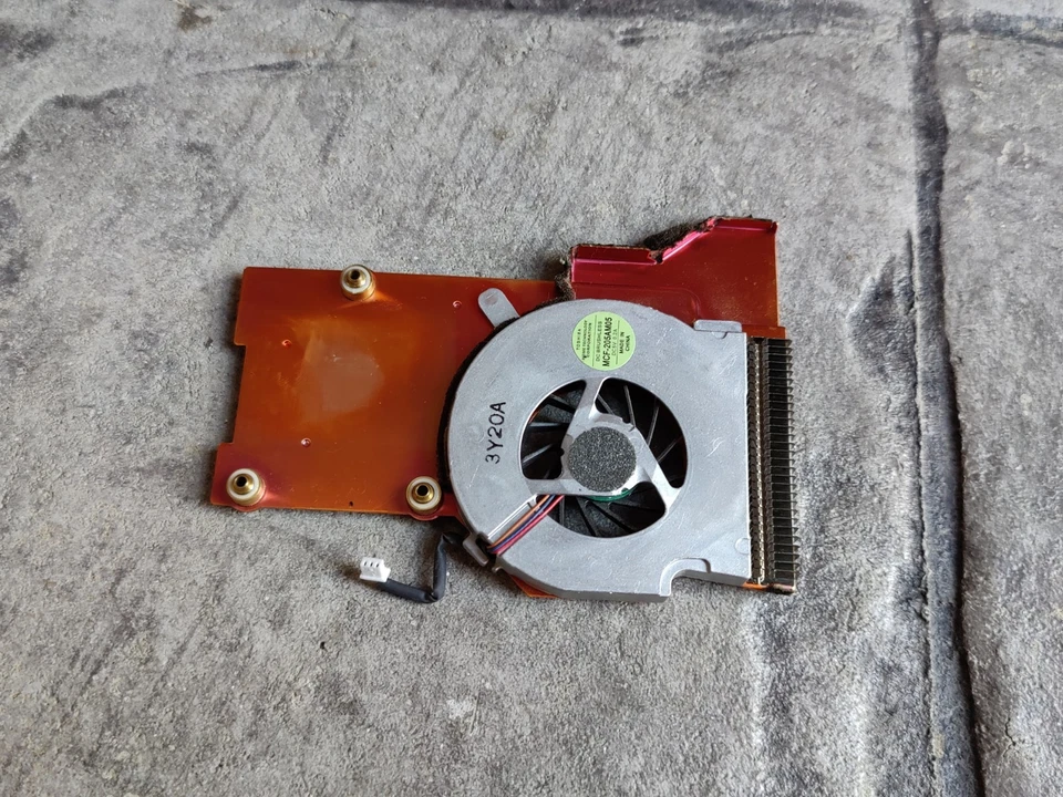 91P8393 IBM Lenovo Heat Sink & Fan Short for ThinkPad T40 - Image 2 of 3