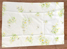 Vintage Springmaid Percale Standard Pillowcase White Yellow Daisy Floral