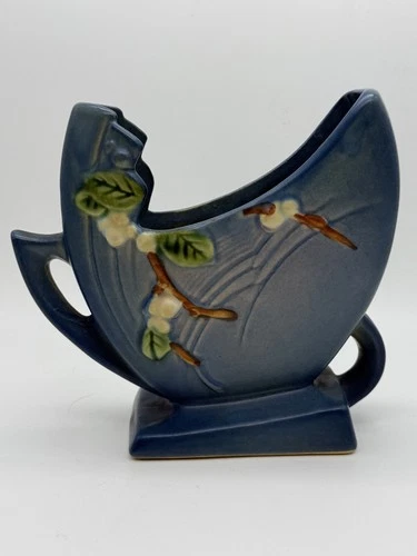 Vtg.Roseville "Snowberry Vase" Persian Blue 1947