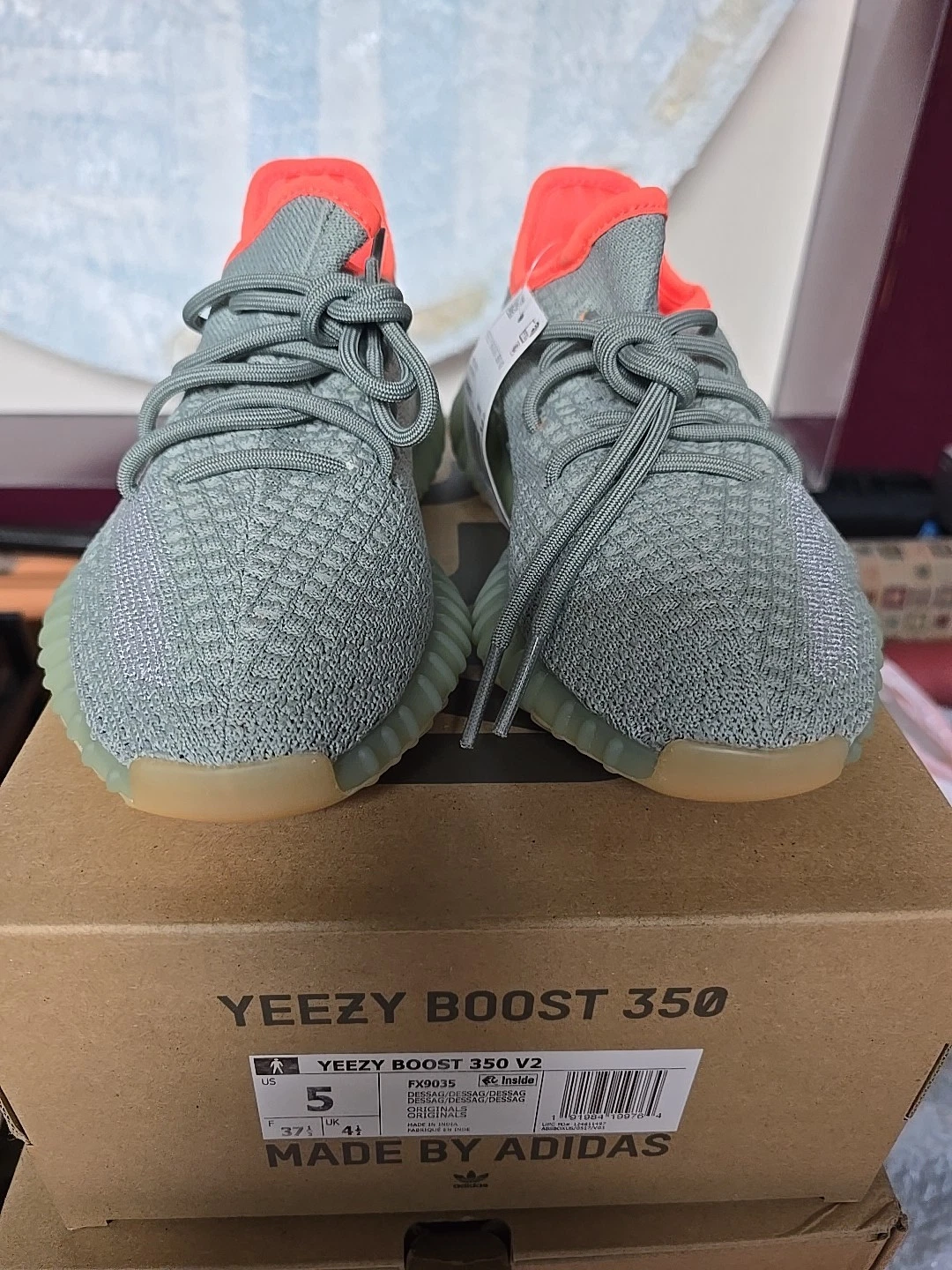 Taglia 5 Adidas Yeezy Boost 350 V2 Desert Sage