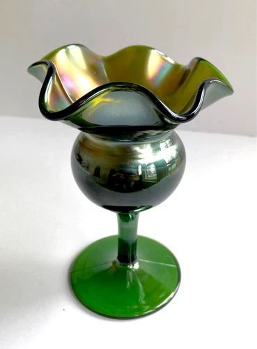 Vintage Green Carnival Compote Round Center Ruffle Top Very Nice Glass Vase 6”