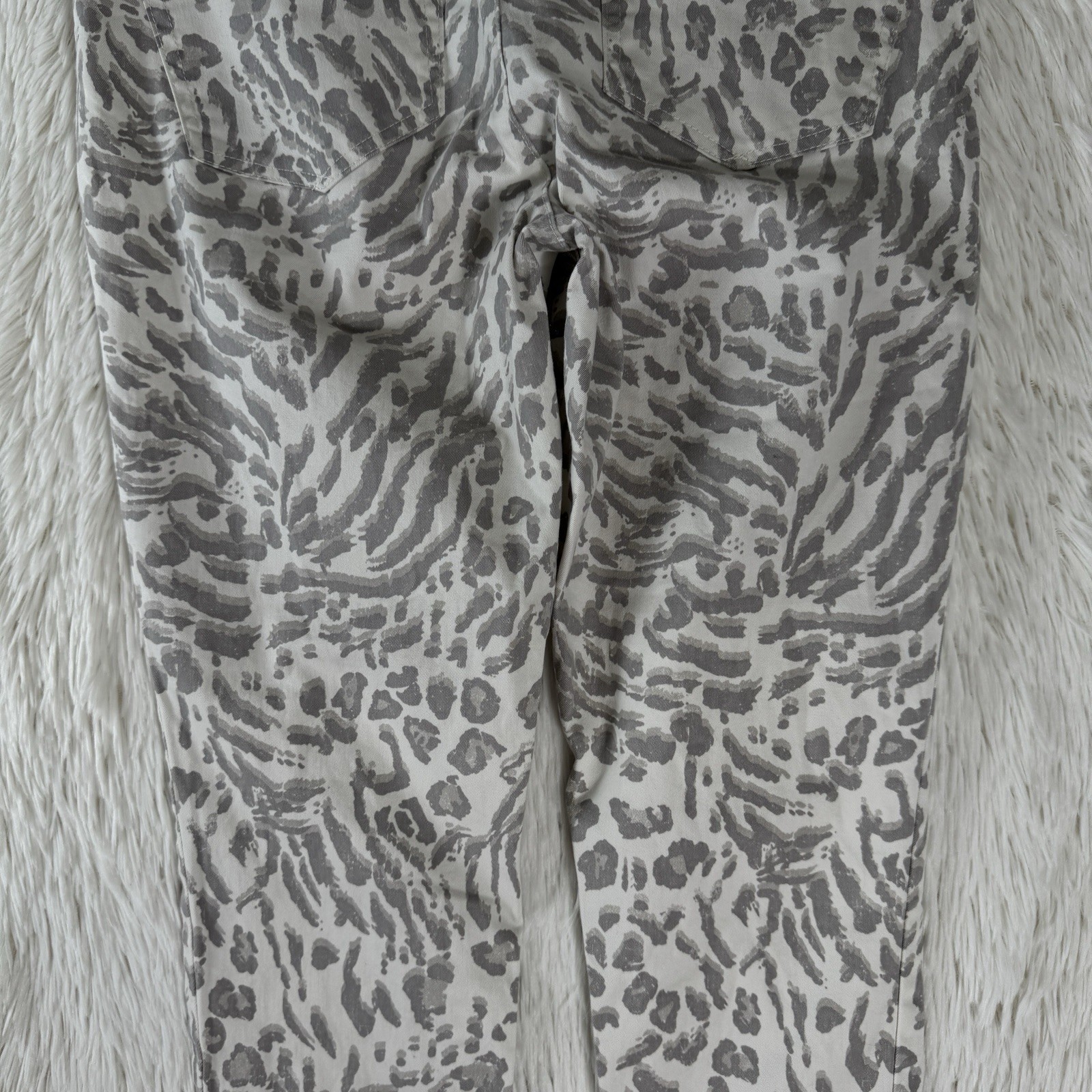 Democracy "Ab" Solution Gray Leopard Print High-R… - image 19