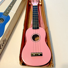 Hilo PINK Soprano Ukulele-NEW-with carrying bag-Model 2500K