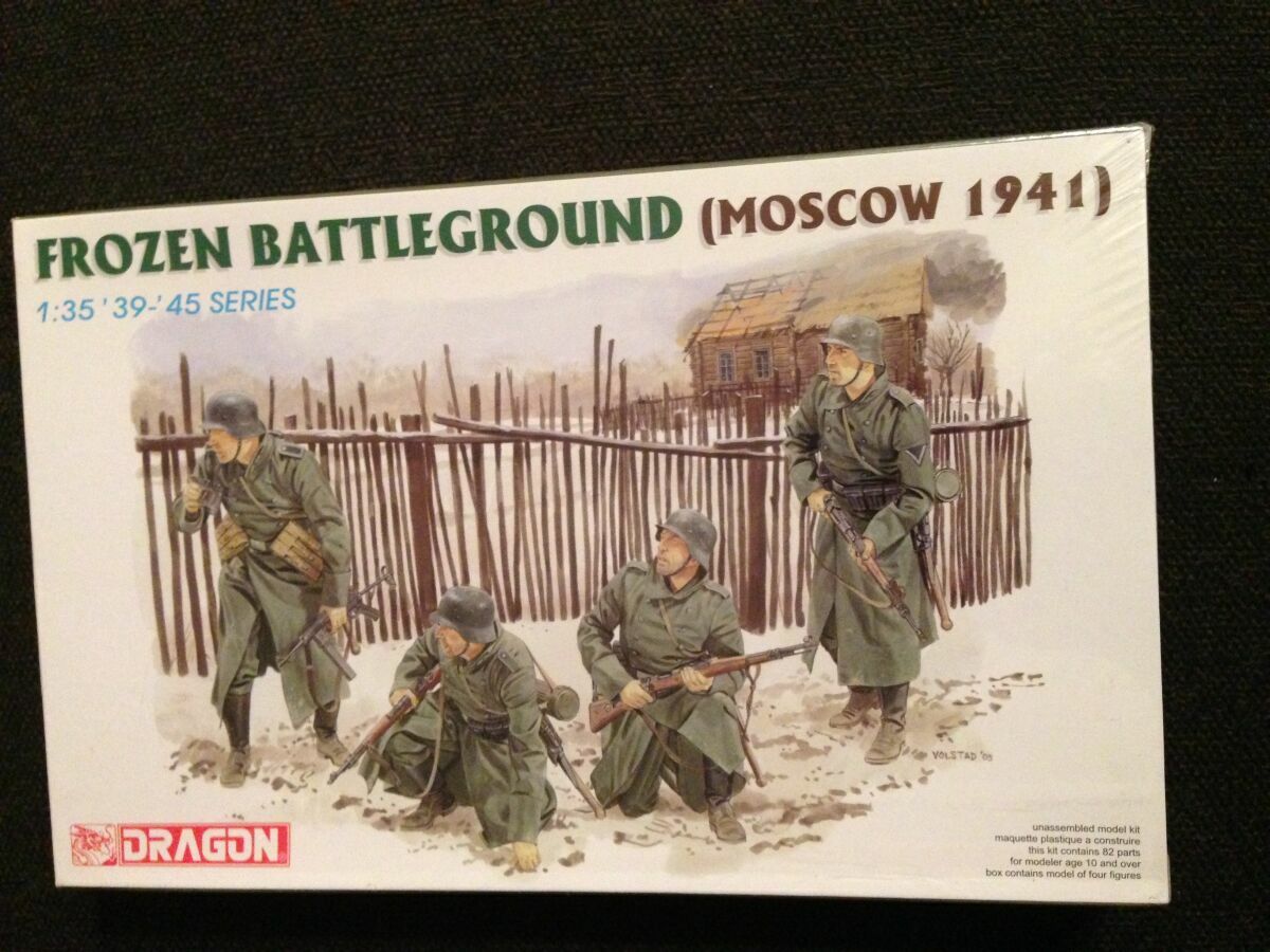 45R フォーティーファイブアール 1/35 Dragon 6190 German Soldiers Frozen Battleground Moscow