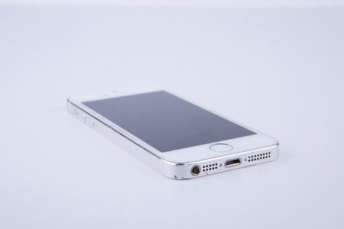 Apple iPhone 5s - 16 GB - Silver (Unlocked) - Afbeelding 8 van 11