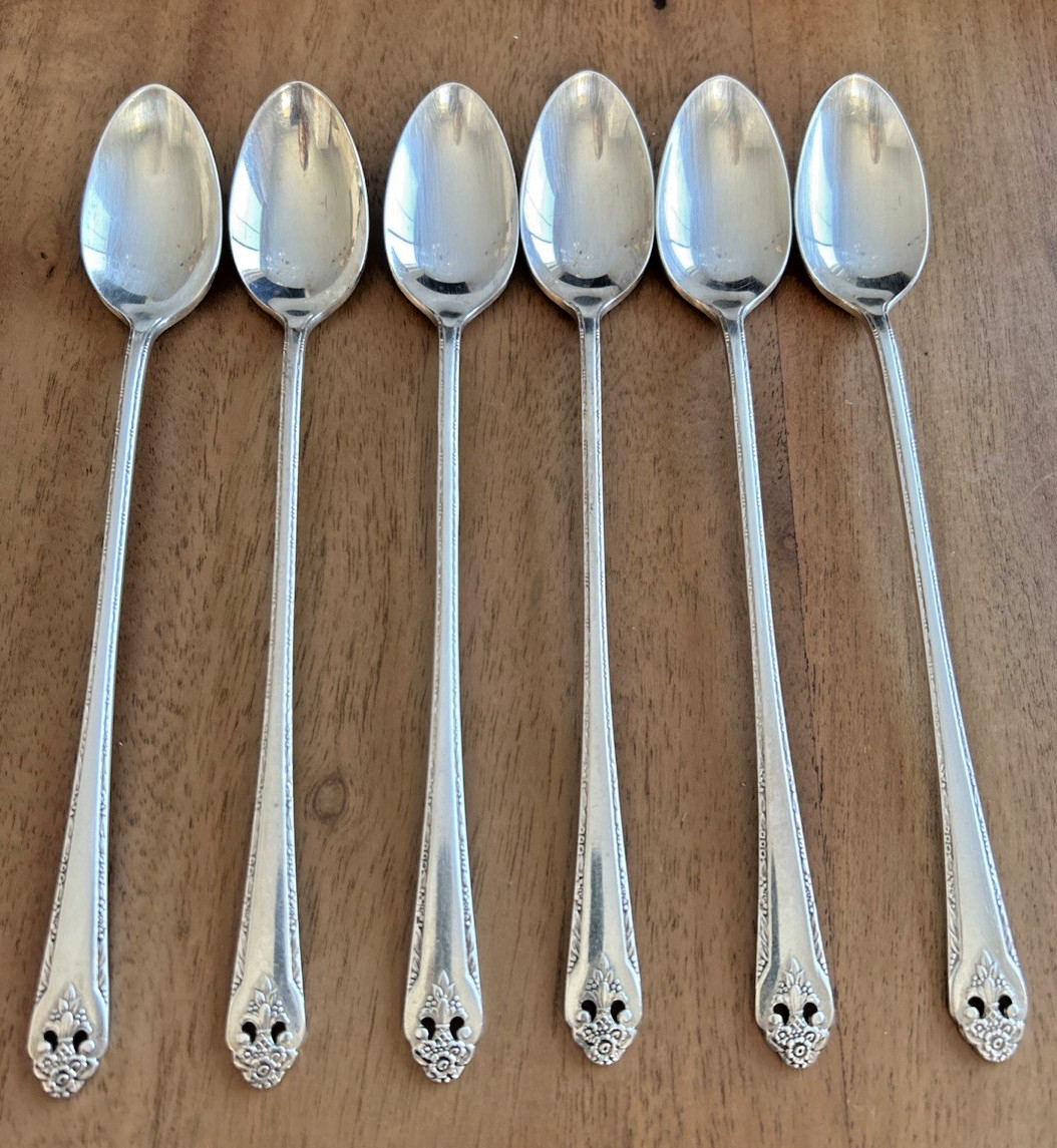 Holmes & Edwards Inlaid IS 1937 Lovely Lady Silverplate Flatware 47 Pcs w/ Case