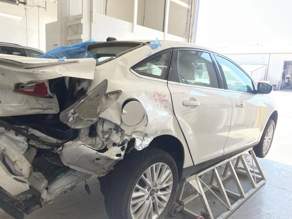 Used Front Left Seat Belt Front fits: 2018 Ford Focus bucket driver retractor fr Foto 3 de 4