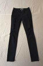 Levi  s 711 Skinny Jeans Women  s Size 26 26x30 Black Mid Rise RIPPED