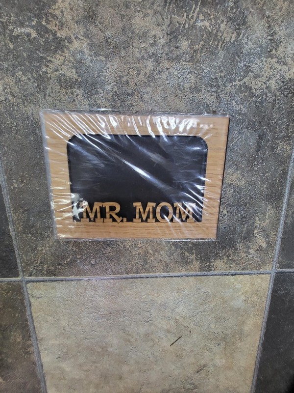 Brand New Laser Engraved "MR. MOM" PIcture Frame Matte