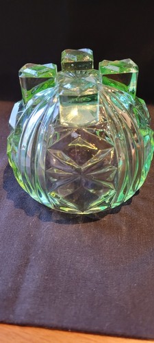 Vintage Bagley Green Glass Rose Bowl 'Duchess' Pattern #3103 - Picture 17 of 17