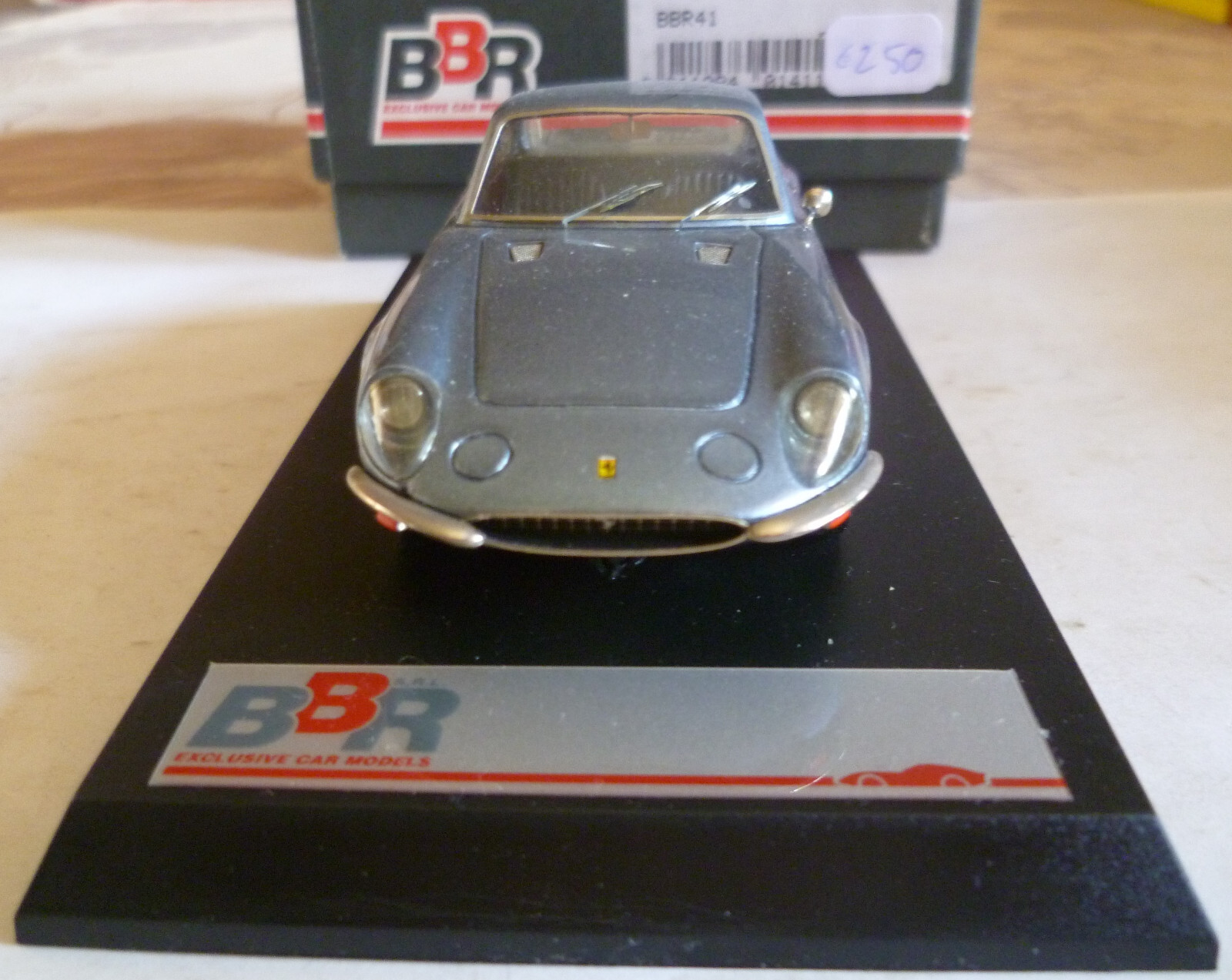 Foto 5 di 8