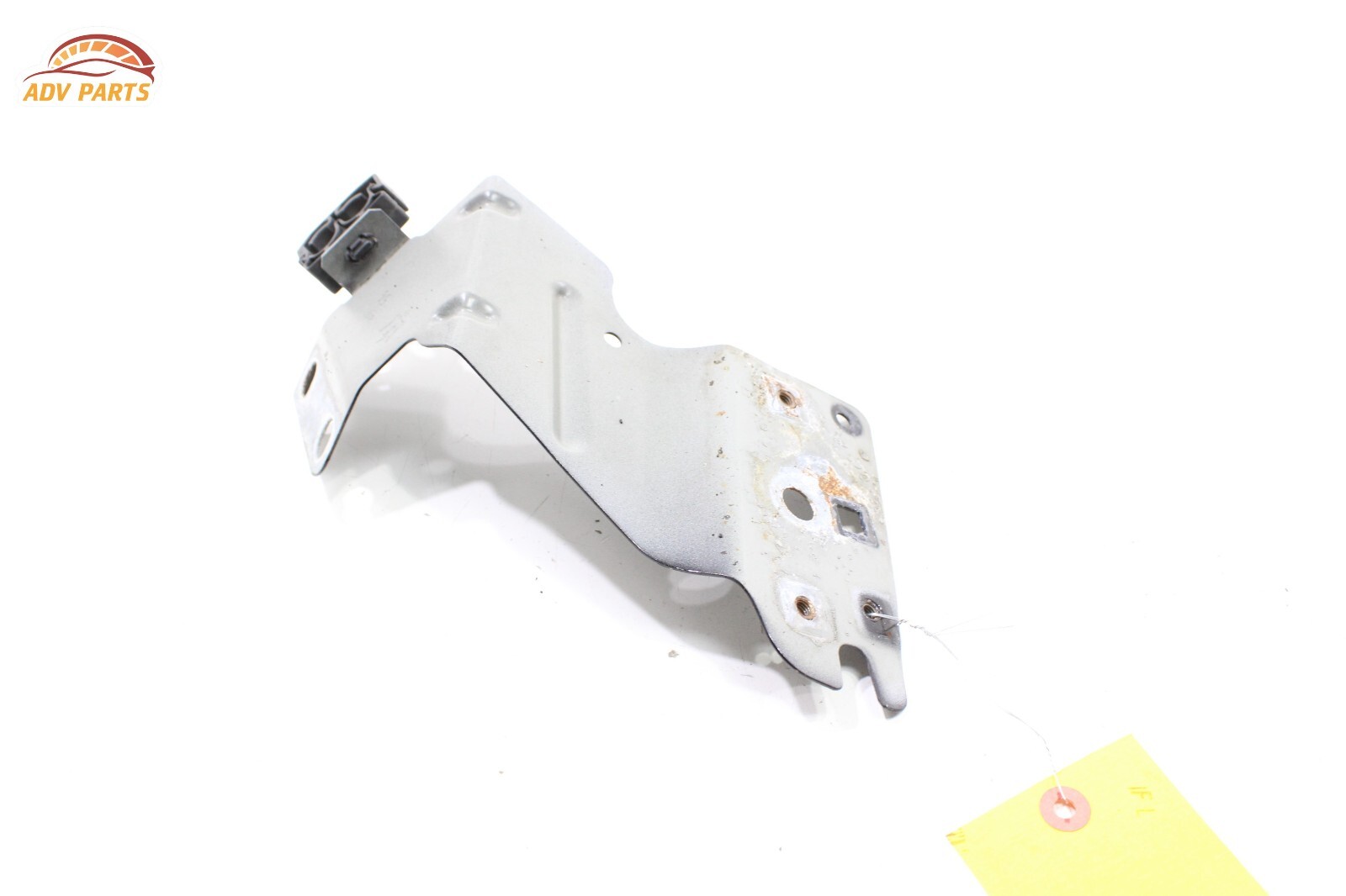 Maserati Ghibli S Q4 2014-2024 Front Left Lower Side mounting bracket