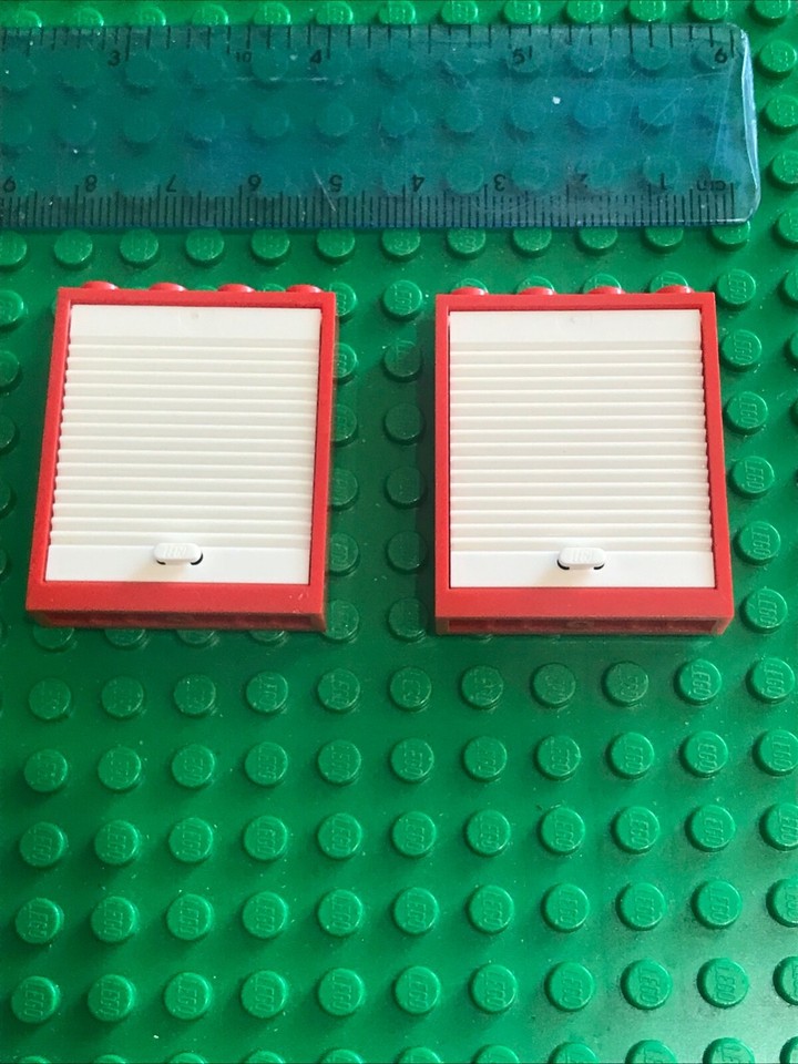 LEGO 2 X Hinged Garage Door and Frame Lift 1 x 4 x 4 Red & White VERY