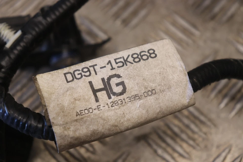 FORD MONDEO HATCHBACK REAR PARKING SENSORS LOOM DEEP IMPACT BLUE 2015-18 EO16V - Image 3 of 4