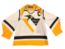 SP Hockey Game Used Jersey Pittsburgh Penguins Canada Men Small Captain