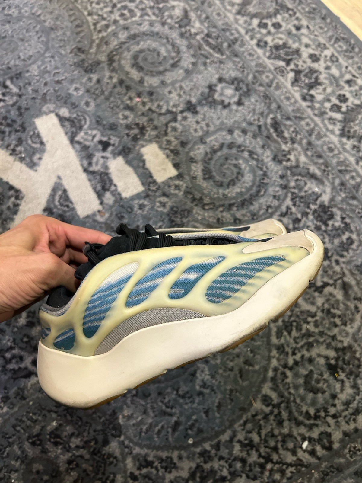 Size 4 - adidas Yeezy 700 V3 Kyanite