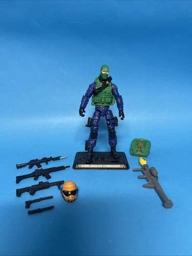 GI Joe Convention 2014 Zombie Initiative STEEL BRIGADE COMMNDER v2 Figure Comp