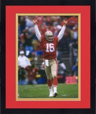Framed Joe Montana 49ers Signed 16x20 Hands Up Celebration Photo w/HOF 00 Insc