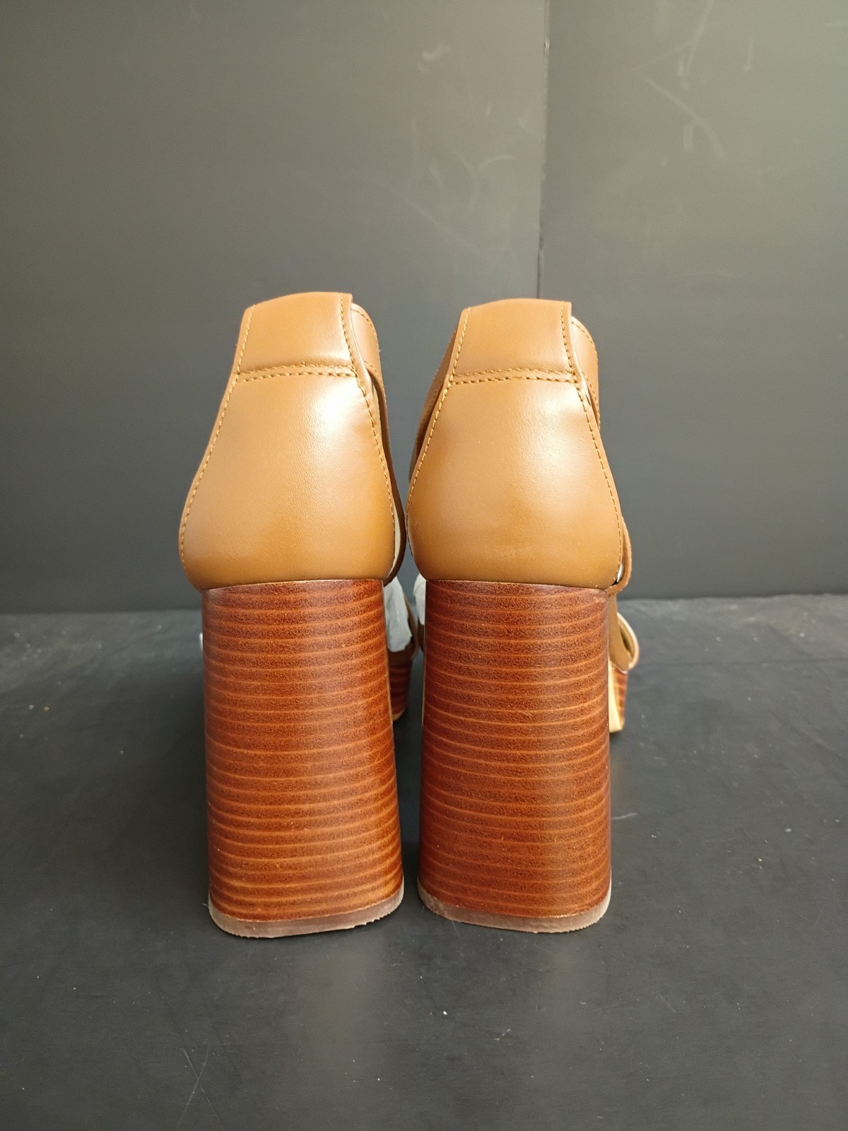 Michael Kors Women's Berkley Mid Sandal, Brown w/Gold Accents, size 9.5 NWOB thumbnail 3