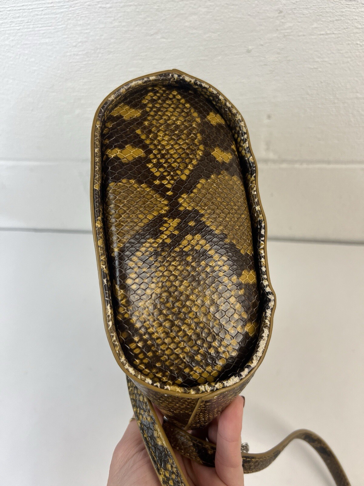 Elizabeth And James Python Embossed Convertible S… - image 11