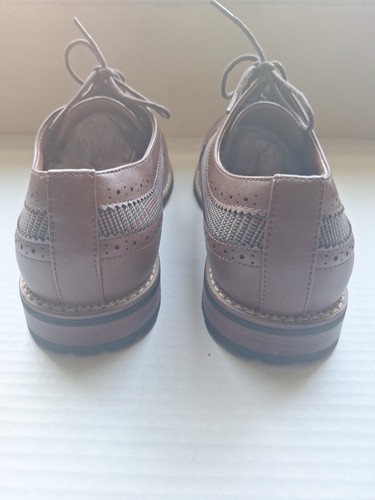 Men's Metro Charm Brown Fashion Dress Casual Wingtip Oxfords Size 10 D - Picture 2 of 4