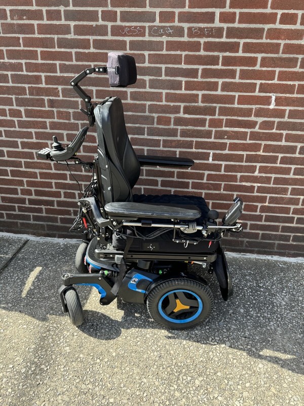Permobil F3 Corpus Power Wheelchair With Tilt, Recline NO BATTERIES Working
