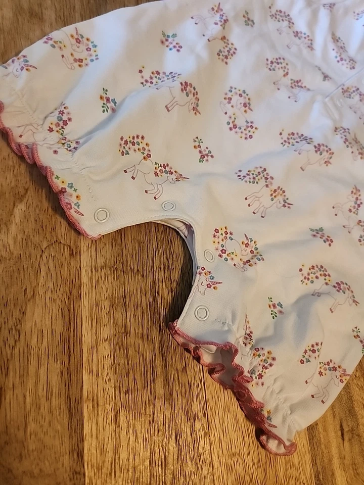 Nuevo~ Kissy Kissy Bebé Niña Mono Corto Rosa Blanco Unicornio Jardín 0-3 Meses Foto 4 de 4