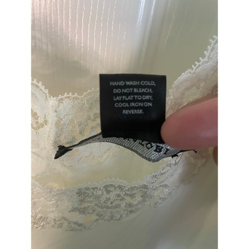 Josie Natori Cream Colored Lace Trimmed Tank Top Camisole Size Large Y2K Retro - Picture 3 of 4