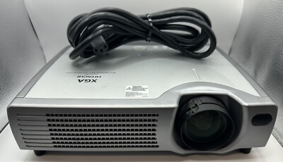 Hitachi XGA Multimedia Mobile LCD Projector ED-X3280 Tested!