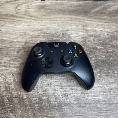 Microsoft 1697 Black Bluetooth Handheld Wireless Gaming Controller For XBox One