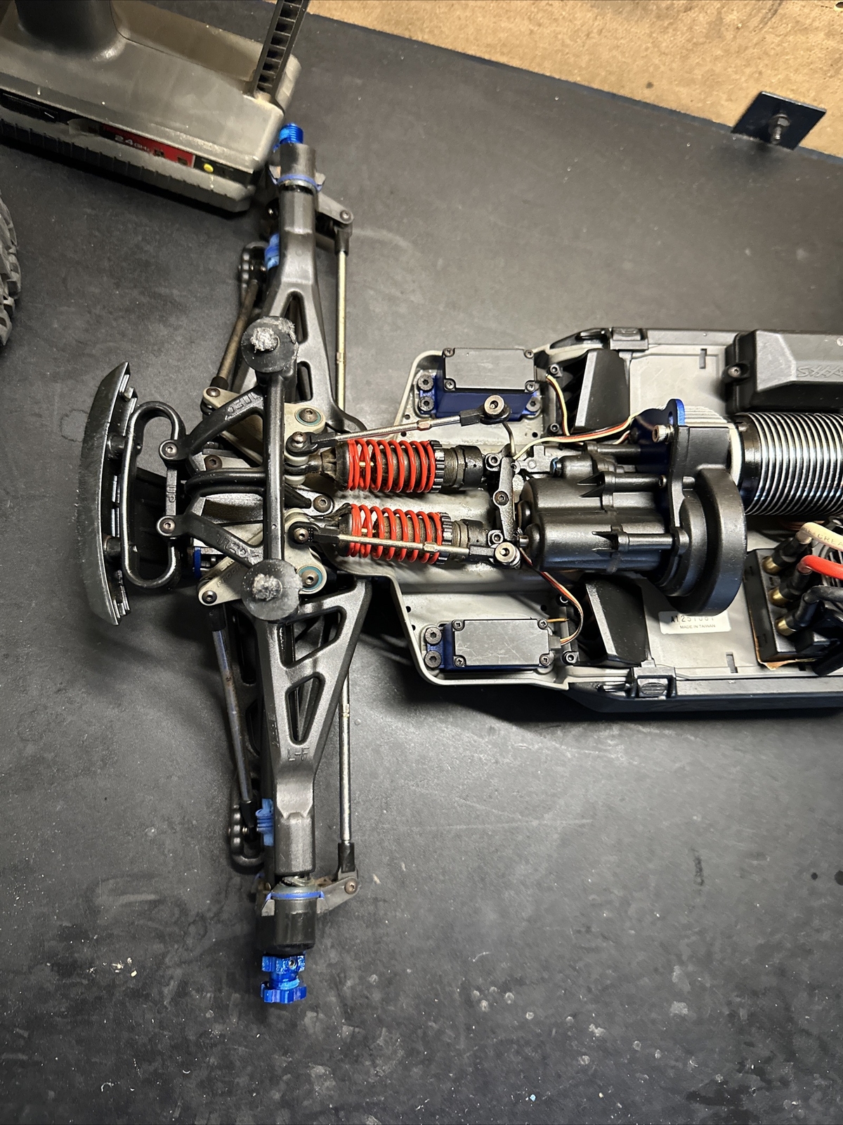 Traxxas Erevo 1/10 Brushless 6s 4WD Monster Truck Castle Mamba Monster