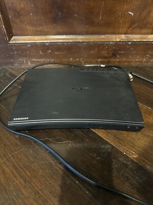 Samsung BD-J5700 Blu-ray & DVD Player Wi-Fi Streaming- No  Remote TESTED & WORKS
