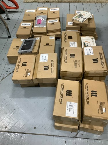 NEW LOT OF IPHONE 7 TEMPERED GLASS / CARD GUARD / LIFEWORKS / BOXES OF THEM - Picture 2 of 4